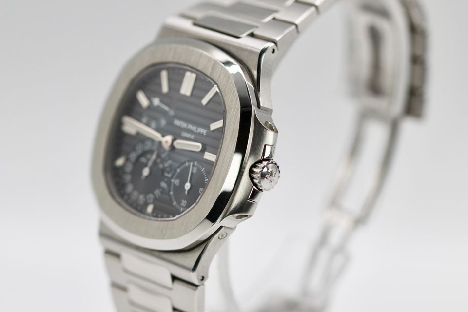 Patek Philippe Nautilus 5712/1A-001 Image 2